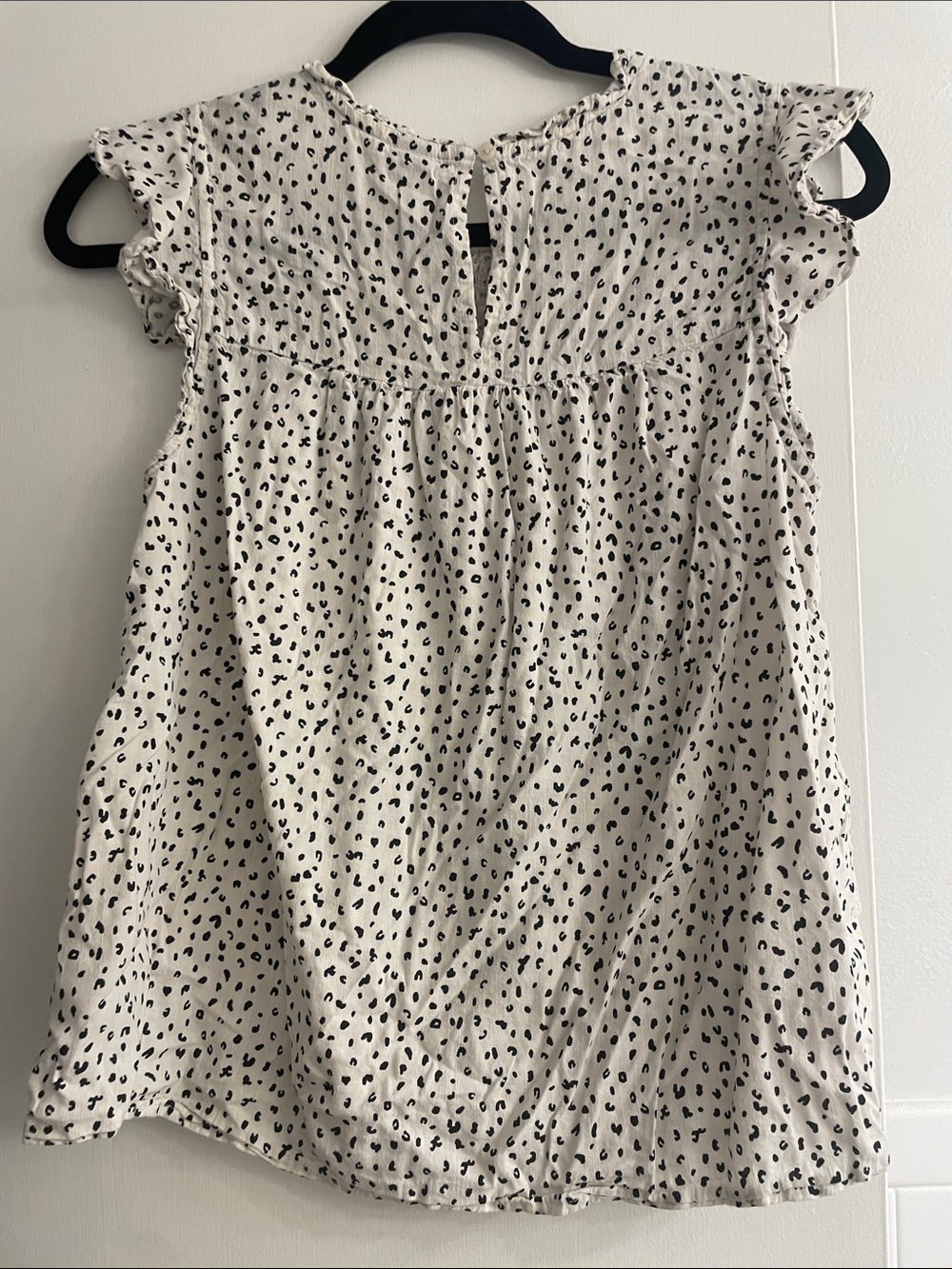 Old Navy Cream and Black Smocked Flutter-Sleeve Blouse - Picture 3 of 3